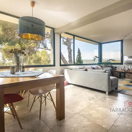 Tarracohomes, Th81 Casa La Mora Panoramic Вилла