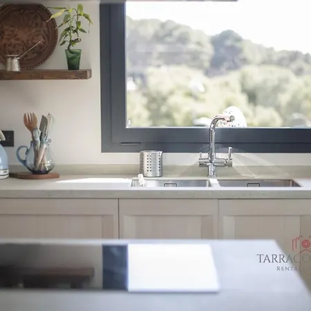 Tarracohomes, Th81 Casa La Mora Panoramic Вилла